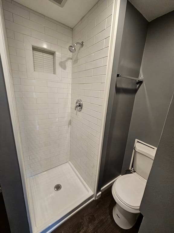 23 Woodward St #2 photo 3