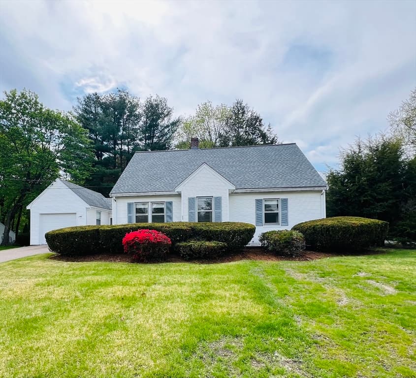 33 Forest Ave