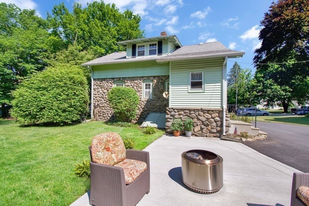 319 Shrewsbury St #0 photo 2
