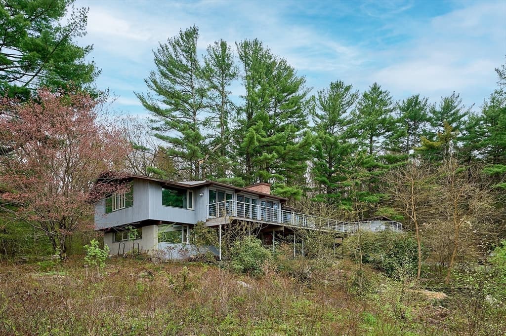 40 Arnold Road photo 2