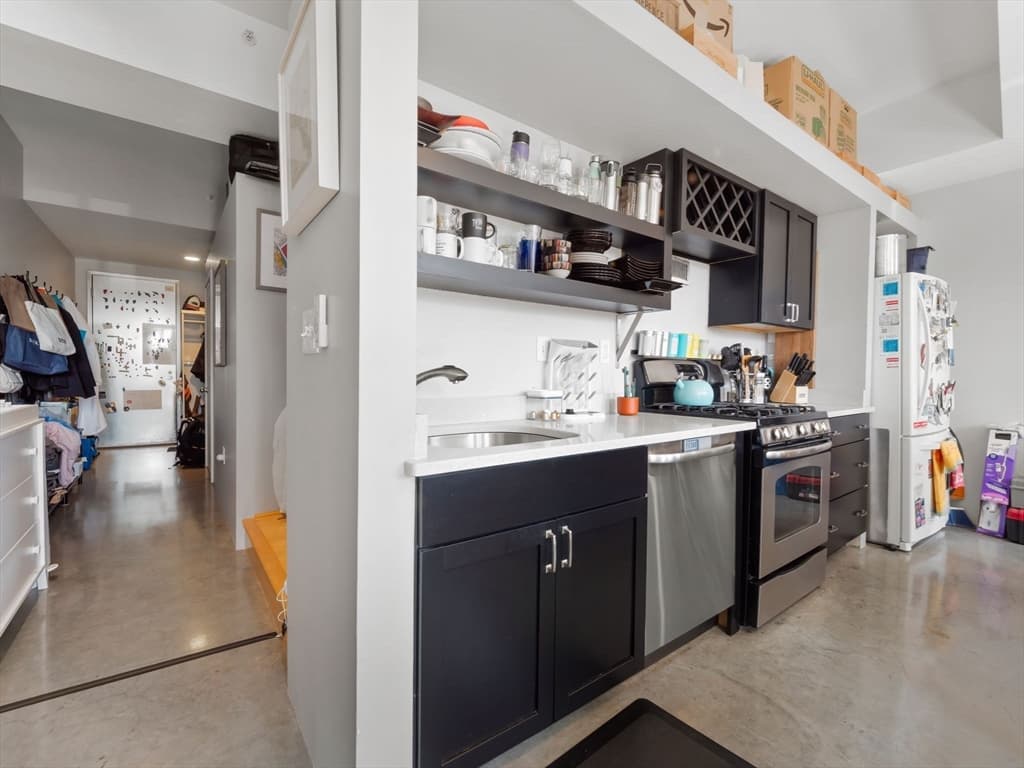 1313 Washington Street #603 photo 4