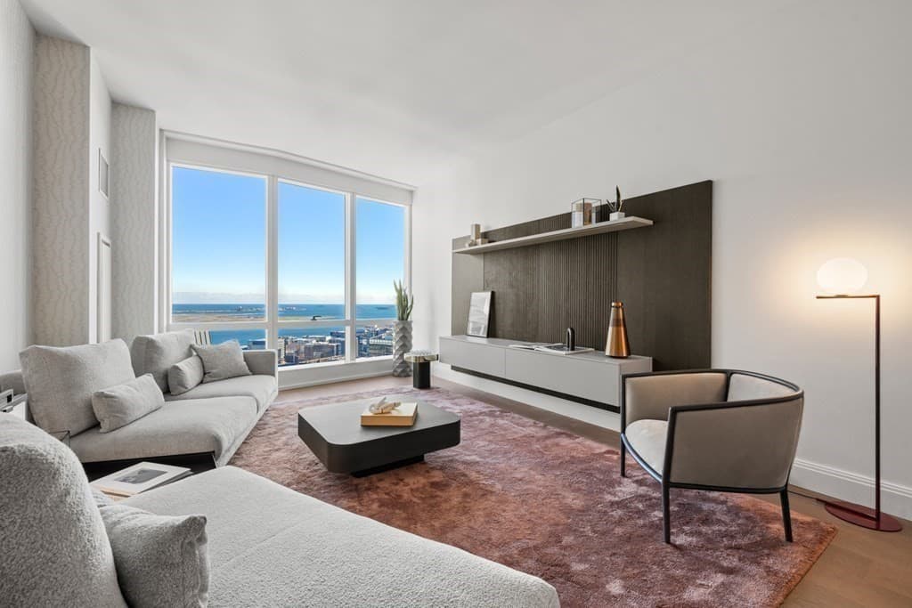 240 Devonshire Street #5810 photo 3