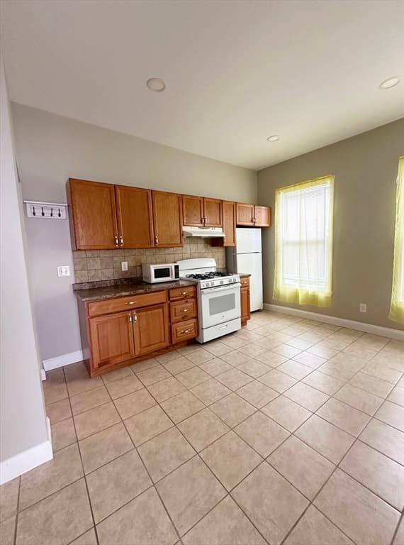 285 Whipple St #1 photo 3