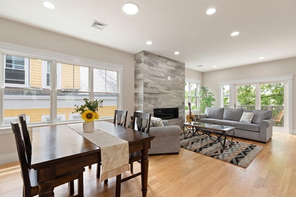 7 Whitman St #2 photo 2