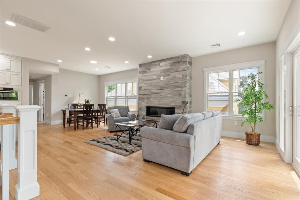 7 Whitman St #2