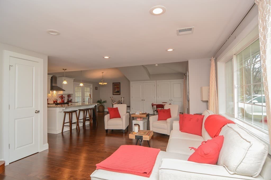 60 Leigh St photo 5