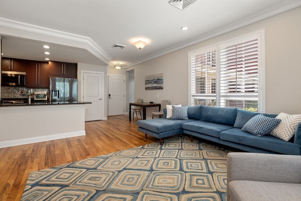 629 Hammond Street #W100 photo 2