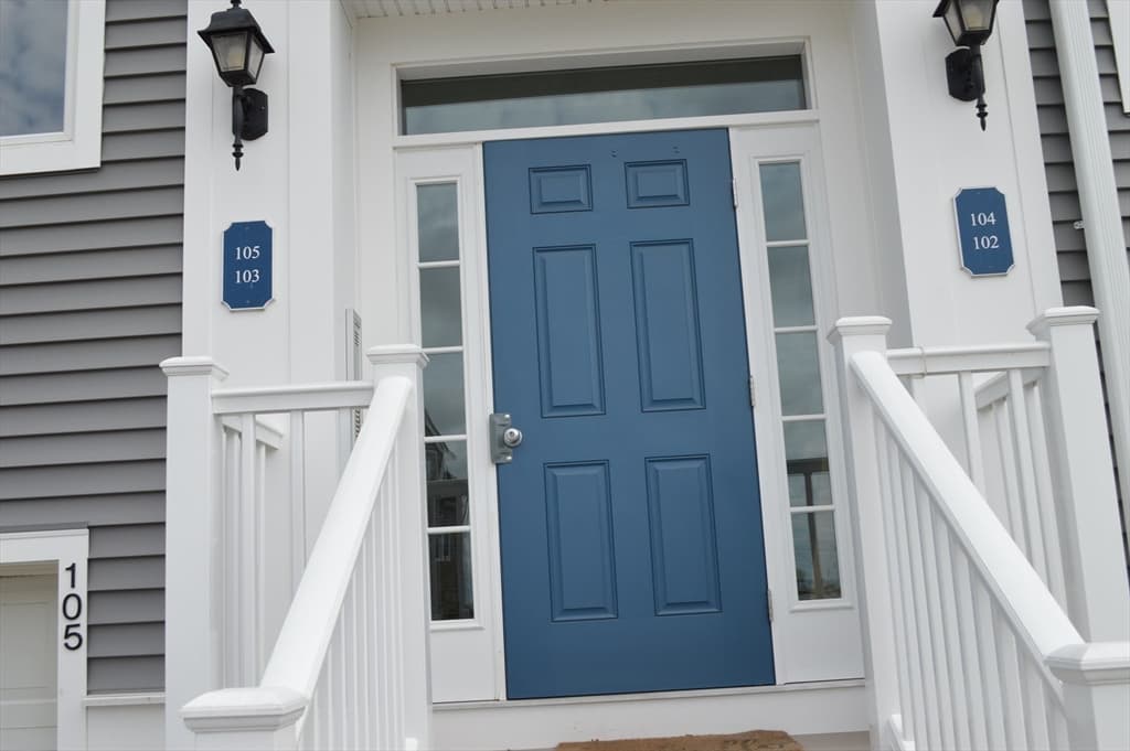 700 Shore Drive #105 photo 3