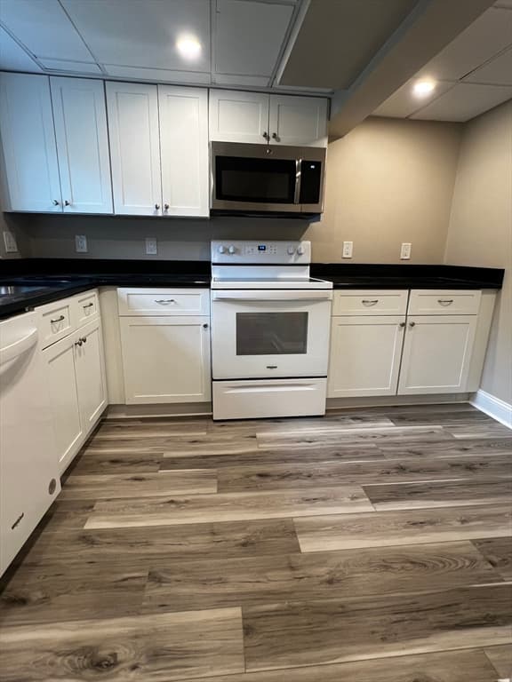 152 Glen St #A photo 3