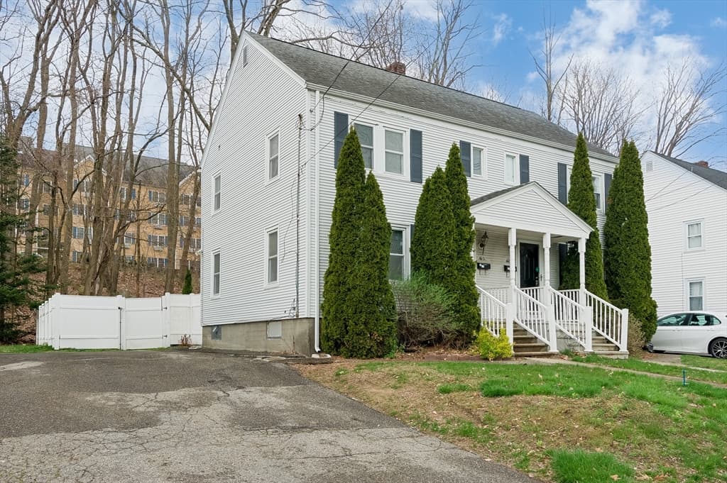 495 Mill St #495 photo 3