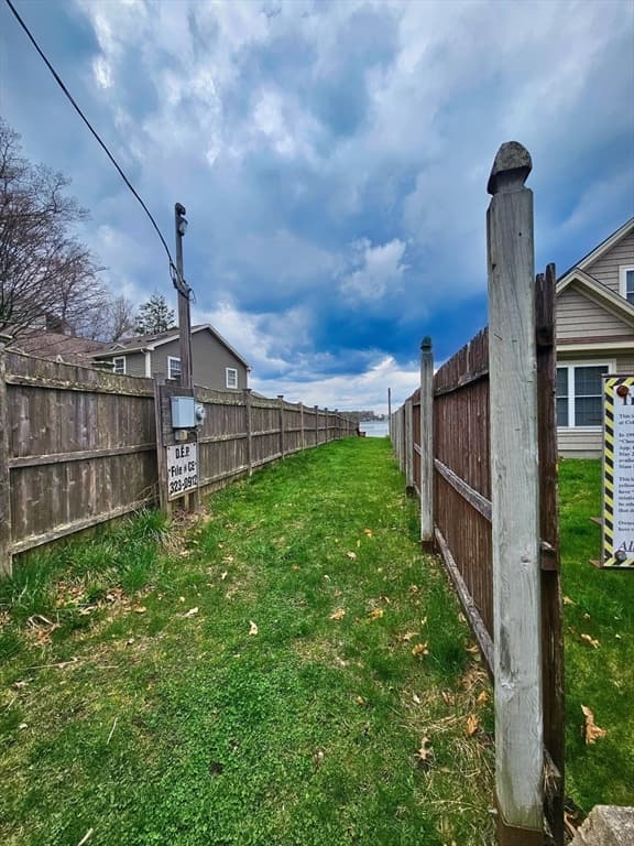 7 Colonial Rd photo 5