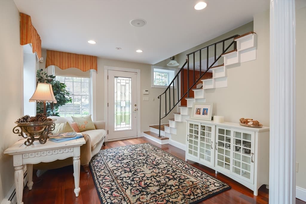 111 Lincoln Street photo 4