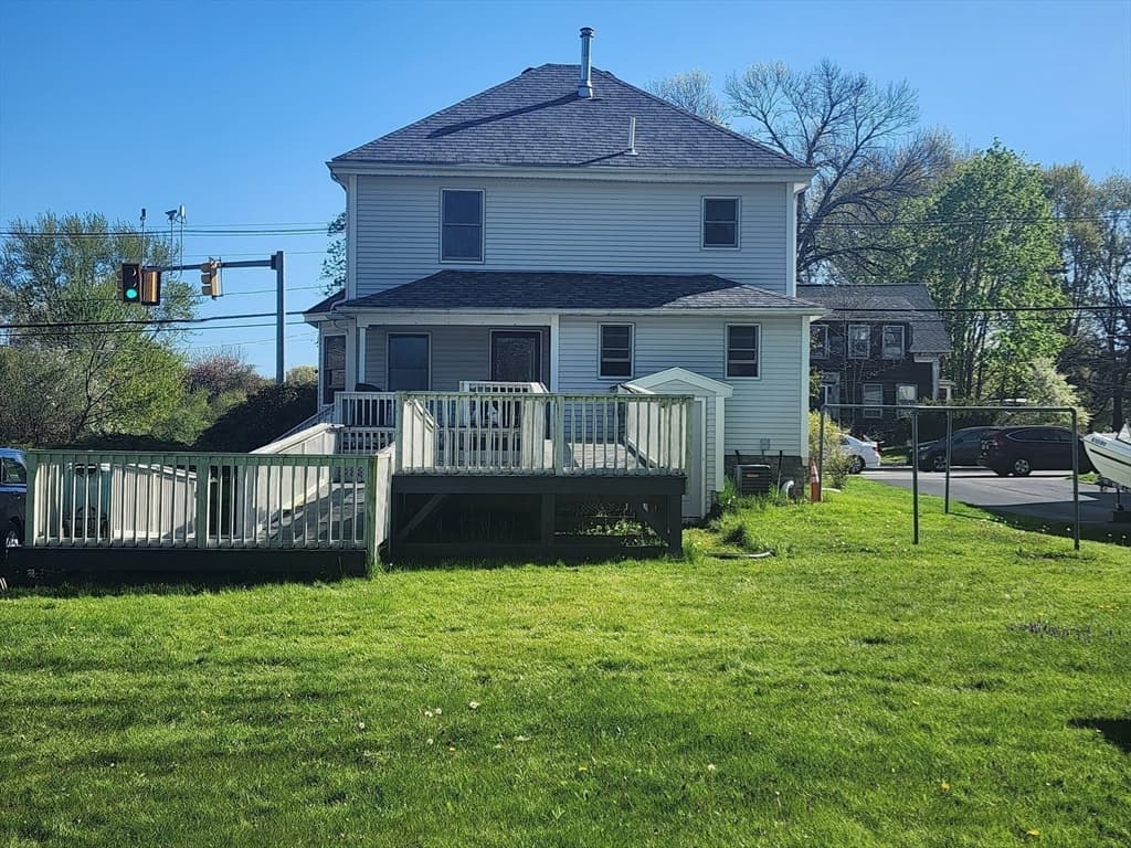 247 County St photo 5