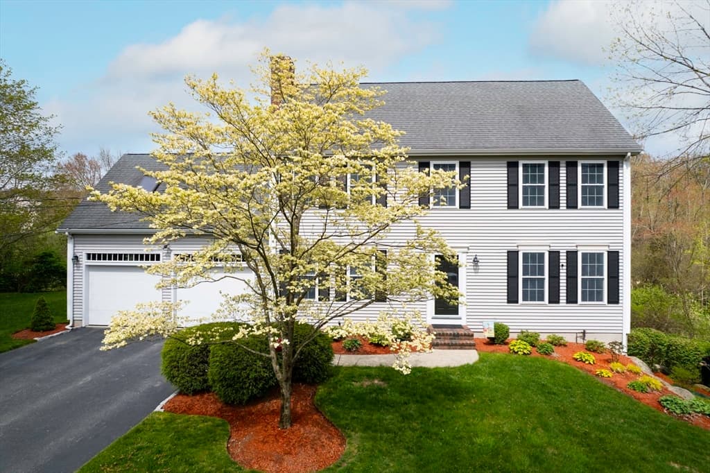 581 Hickory Rd