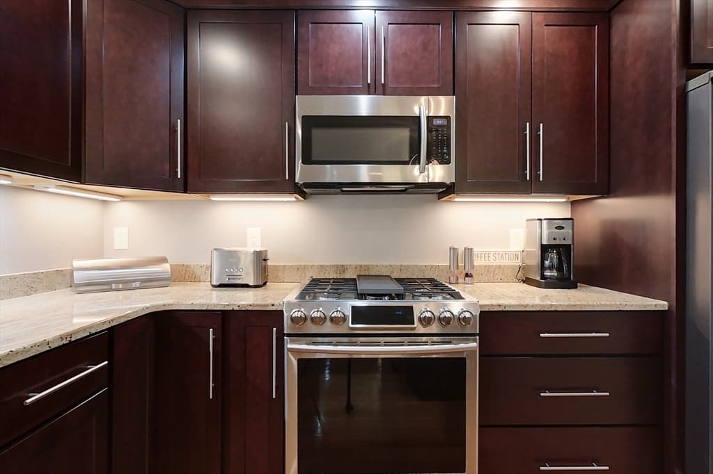 18 Tucker Ave photo 5