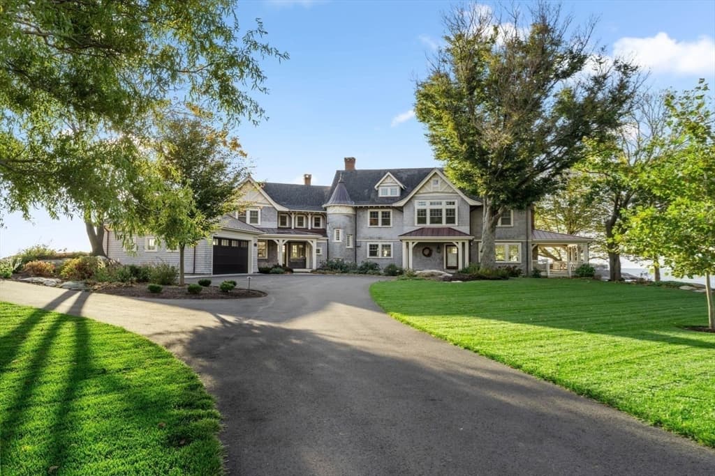 35 Coolidge Point