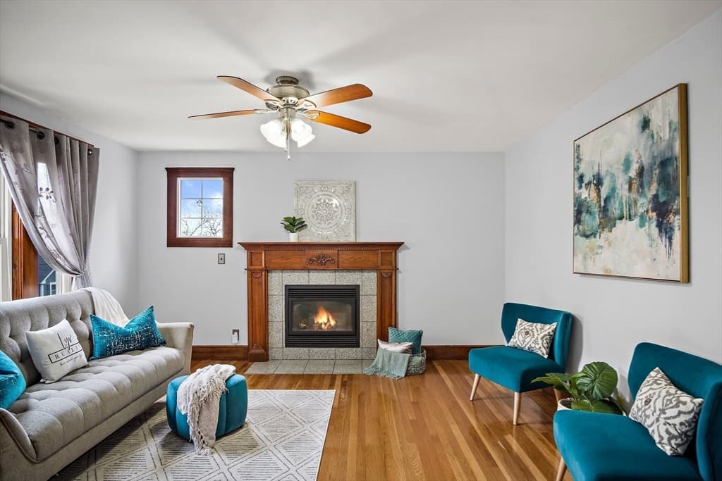 16 Whipple St photo 3