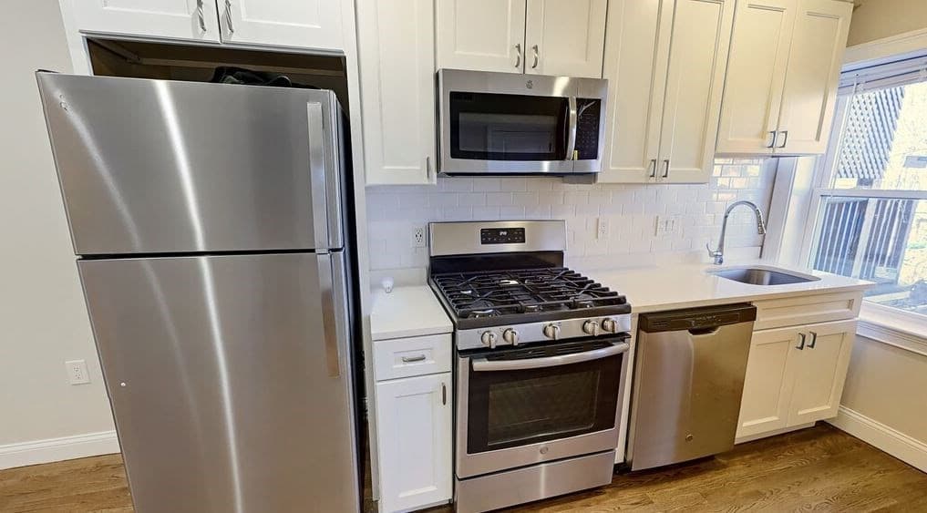 46 Sheridan St #B photo 2