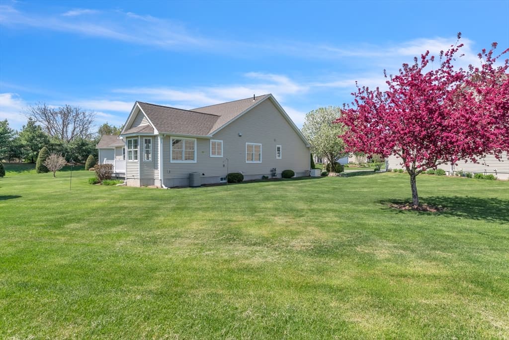 50 Bluegrass Dr #50 photo 4