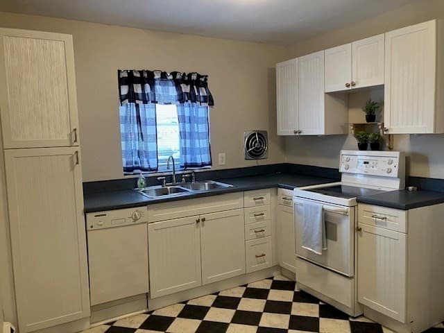 1 Boardman St #4