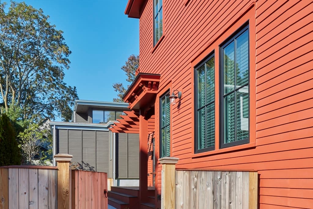 78 Holworthy St #NA photo 2