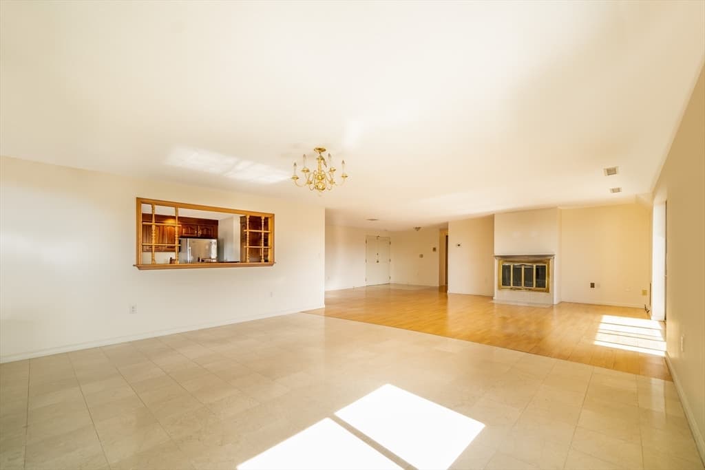 22 9th St #802 photo 3