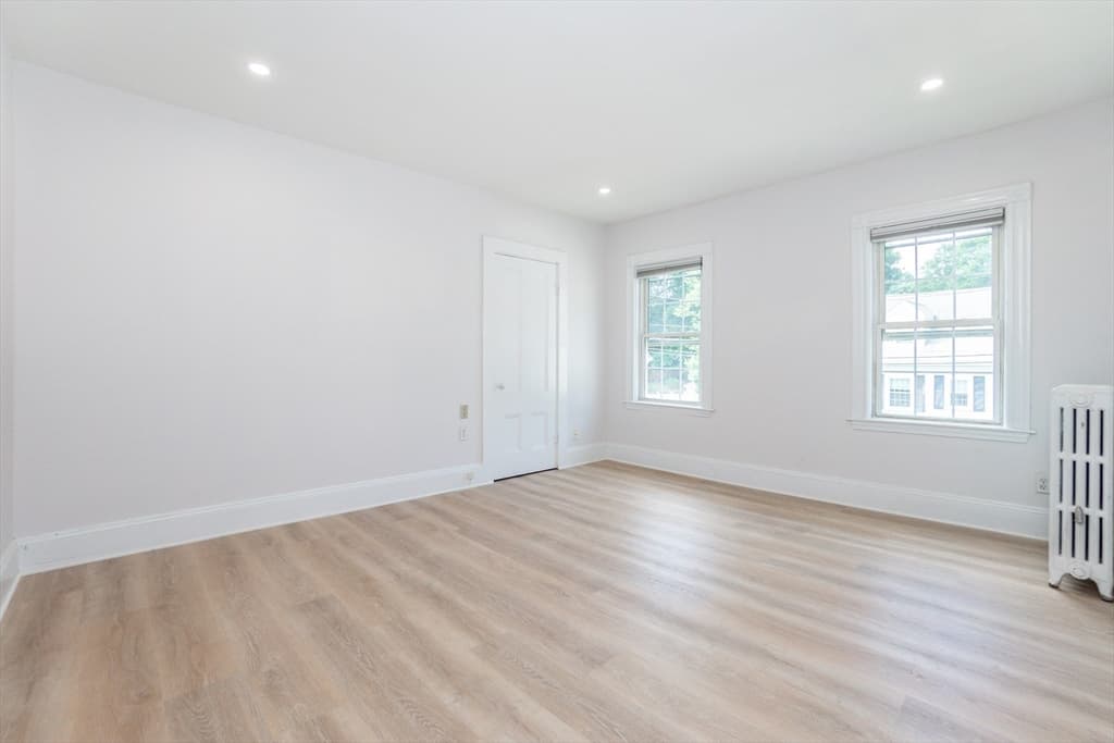 163 Bates Ave #163 photo 2