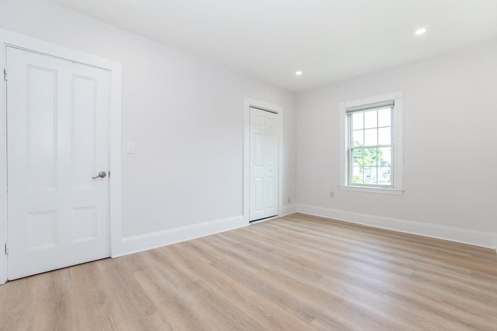 163 Bates Ave #163 photo 3