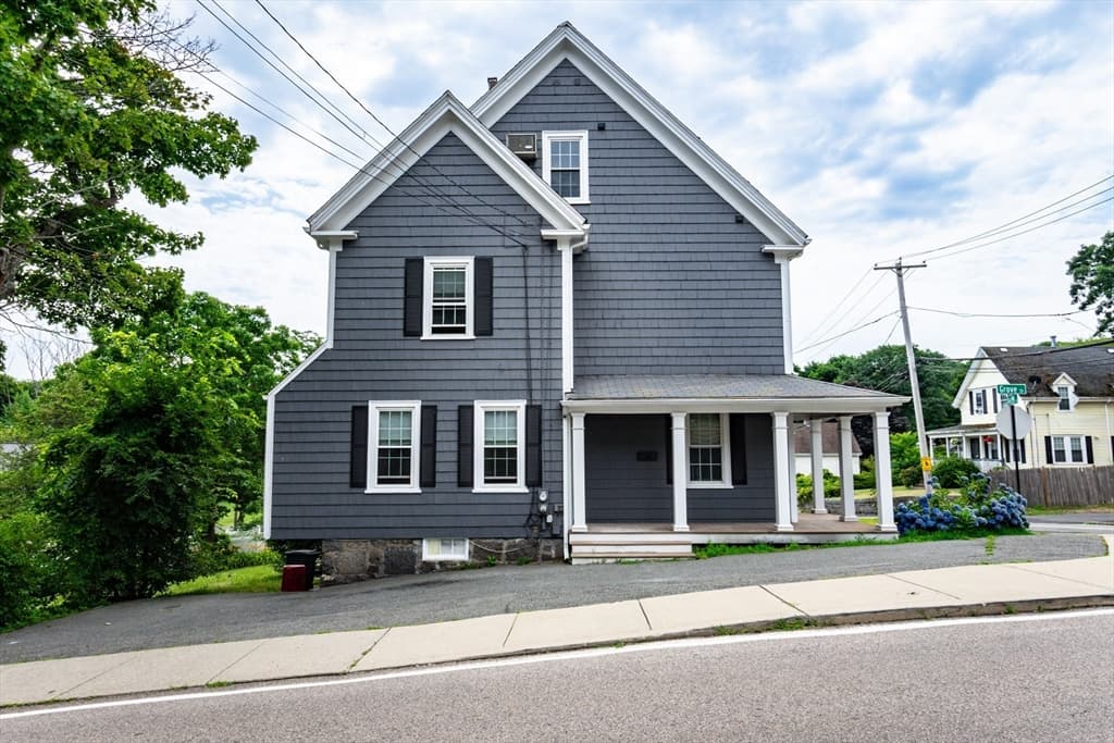 163 Bates Ave #163