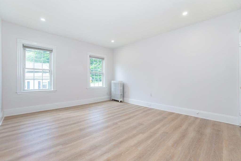 163 Bates Ave #163 photo 5