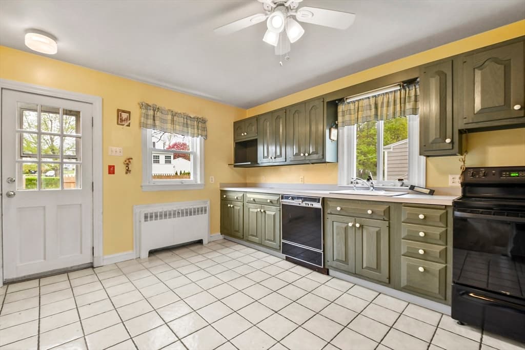 231 Brayton Avenue photo 2