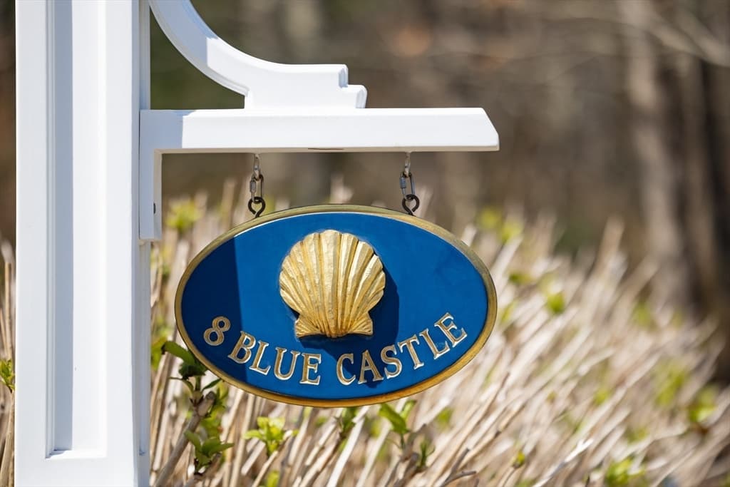 8 Blue Castle Dr photo 2