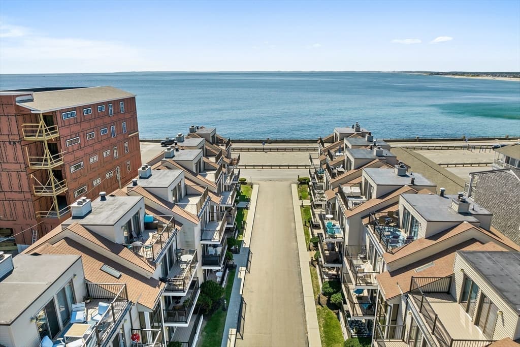 461 Ocean Boulevard #B3 photo 2