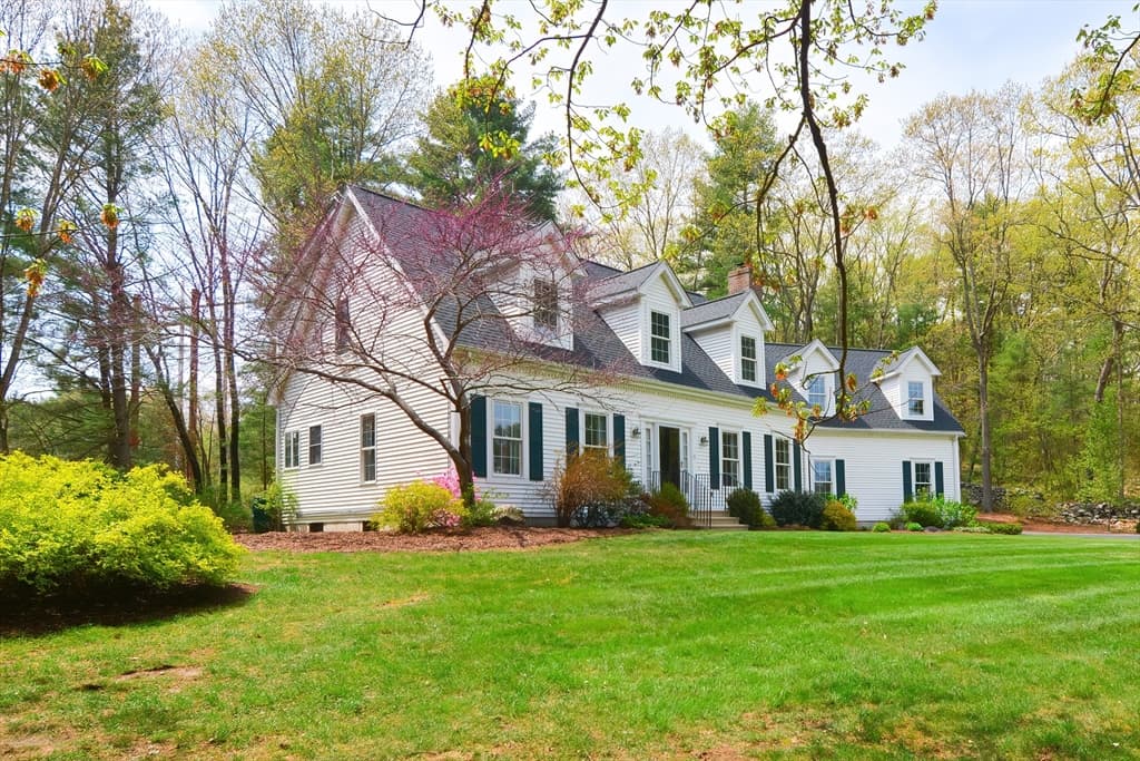 15 Flannery Lane photo 3