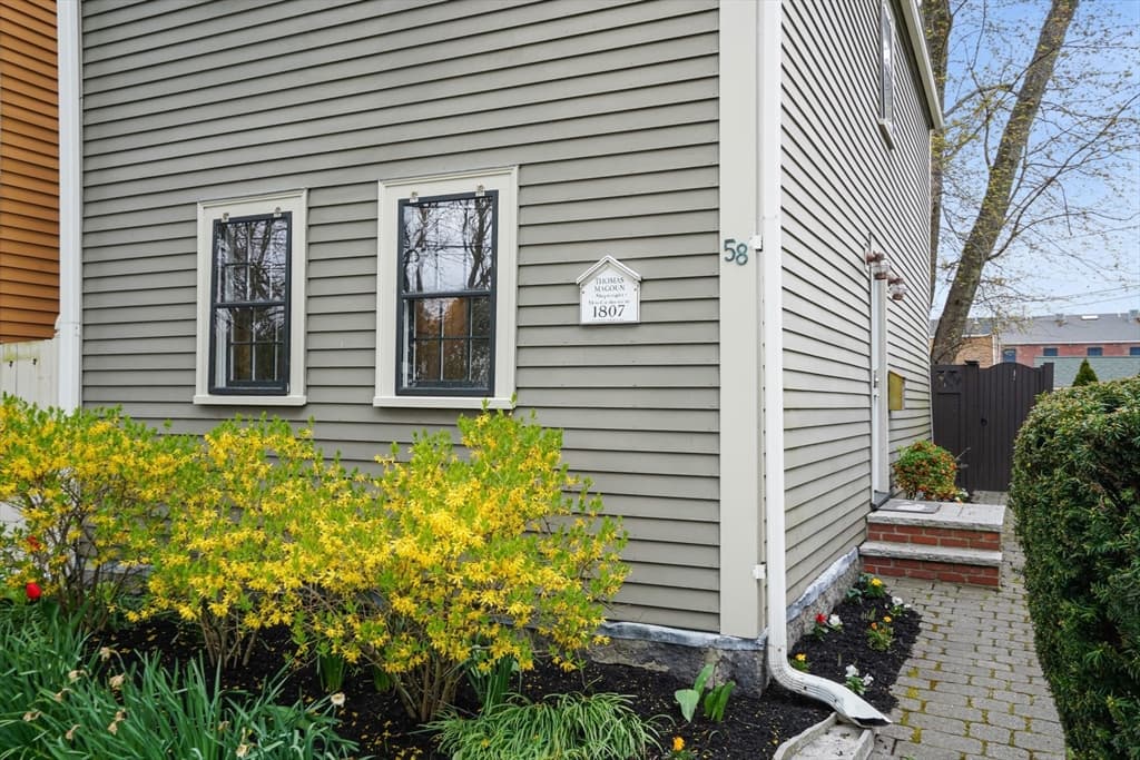 58 Derby St photo 2