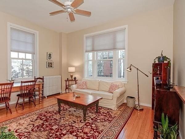 371 Harvard St #2C photo 2