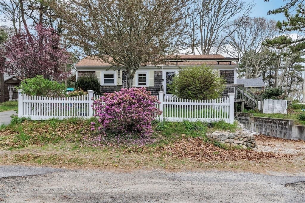 18 Ingleside Dr photo 4
