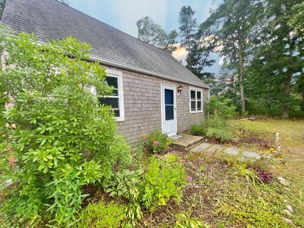 138 Kompass Dr photo 2