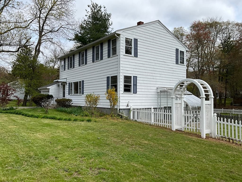 50 Woodland Rd photo 4