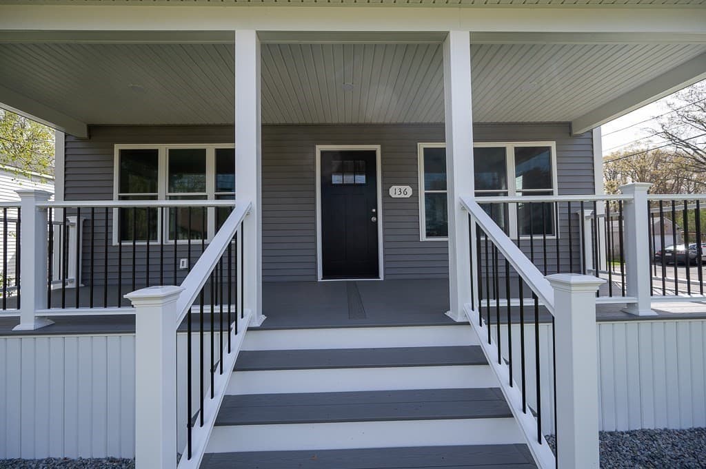 136 Park Hill Ave. photo 4