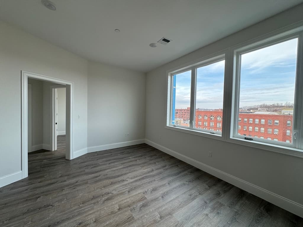 74 Mt Vernon St #401 photo 5