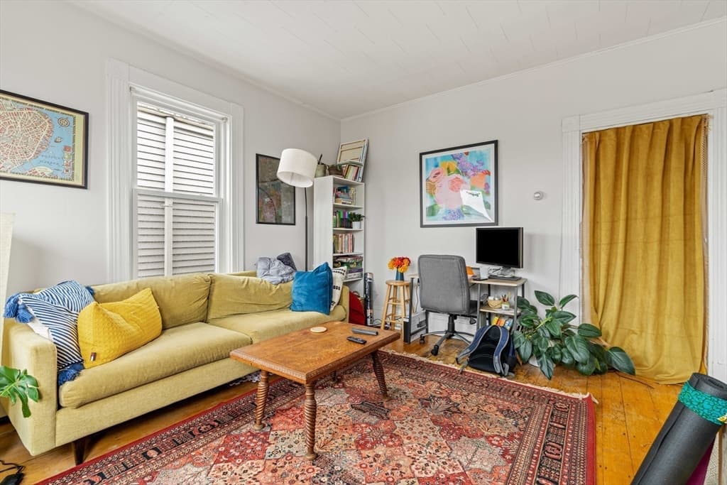 8 Clary St #3 photo 3