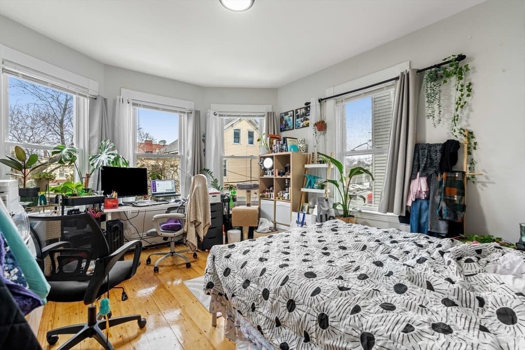 8 Clary St #2 photo 3
