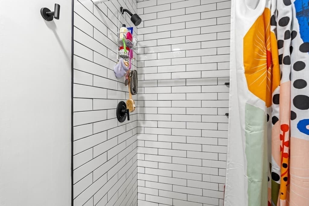 8 Clary St #2 photo 5