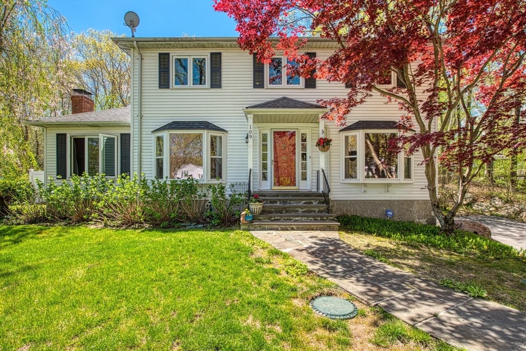 109 Oak Hill Drive photo 2