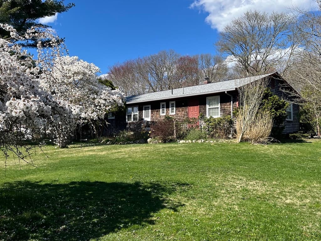 27 Terry Dr