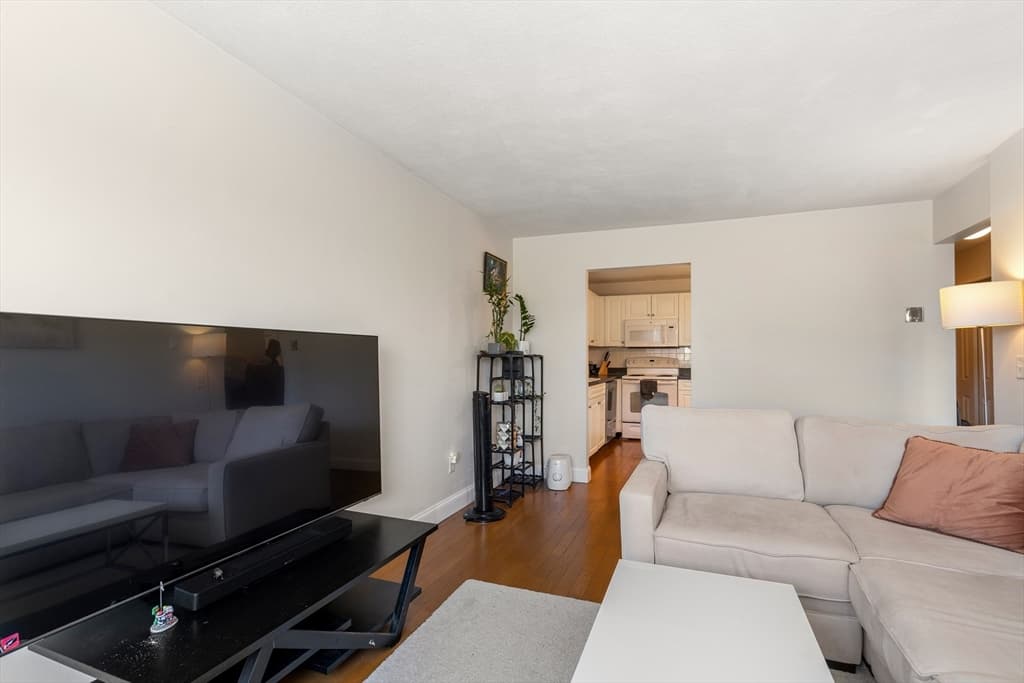 326 Broadway #17 photo 2