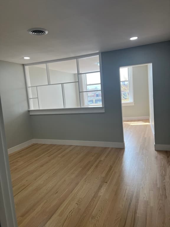 51 N Main St. photo 2