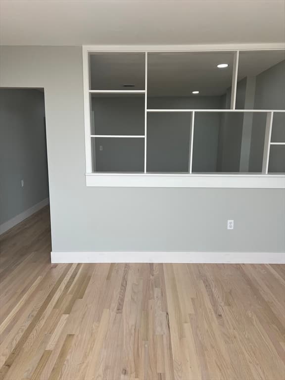 51 N Main St. photo 3