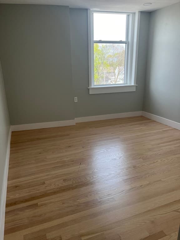 51 N Main St. photo 5